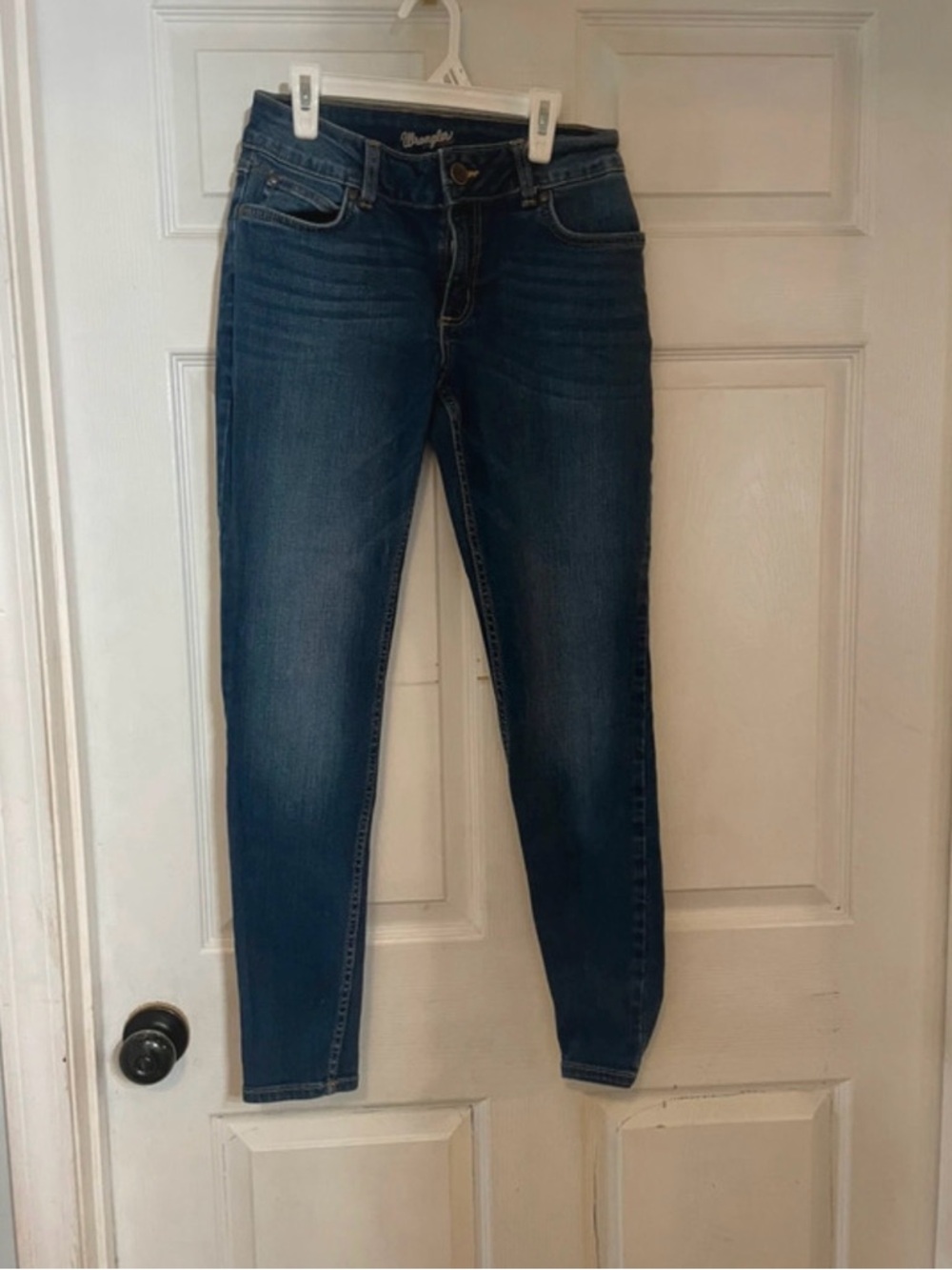 Wrangler Women's Indigo Skinny Jeans - Faded Blue Wash